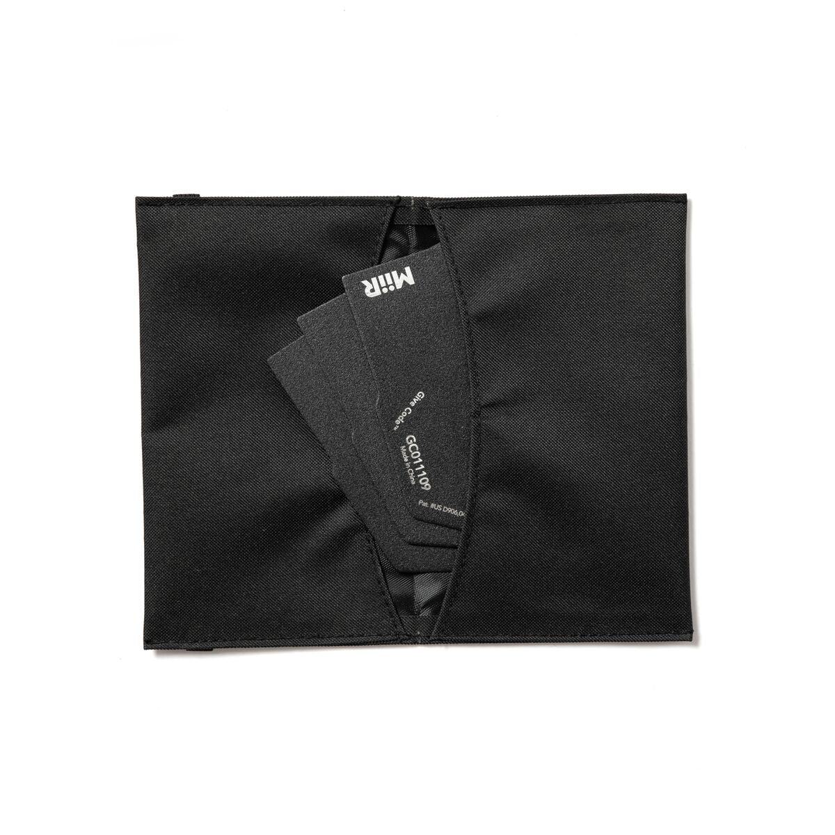 pourigami-t5 WebPDP-Pourigami_Black_Case__POG2SN00002_Studio_Open.jpg