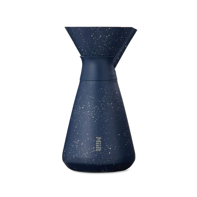 new-standard-carafe-e3 Web_PDP-33oz_New_Standard_Carafe_Tidal_Blue_Speckle_Studio_CAR1SVOS225__Front.jpg
